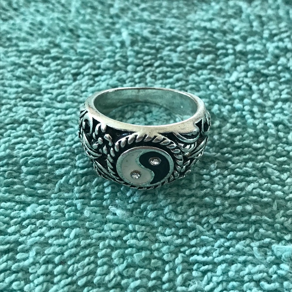 Ying Yang Ring